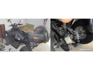 QUAD DU 20-10-2010 EN TBE AVEC SEULEMENT 3.932KMS NON ÉVOLUTIFS