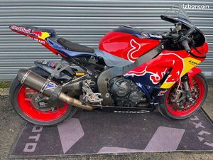 HONDA CBR 1000 RR