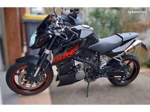 KTM 990 SUPERDUKE SÉRIE BLACK EDITION