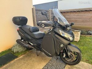 SCOOTER MAXISYM 600 I TRÈS BON ÉTAT