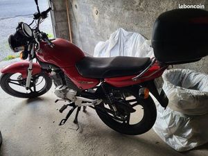 MOTO YAMAHA 125 YBR