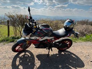 BMW G310R