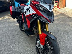 MULTISTRADA V4 PIKES PEAK