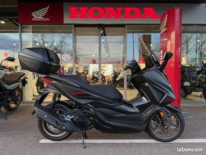HONDA FORZA 125 TOPBOX EDITION SPECIALE