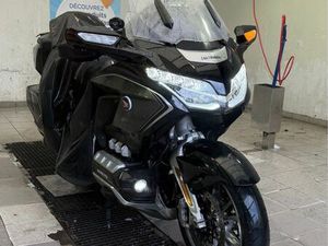 HONDA GOLDWING TOURING DCT FULL ÉQUIPÉE