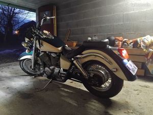 HONDA SHADOW 750CM3