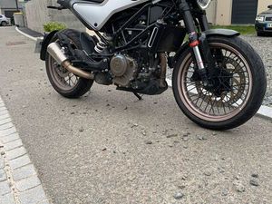 HUSQVARNA 401 VITPILEN