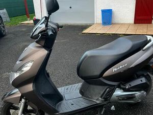 SCOOTER PEUGEOT KISBEE