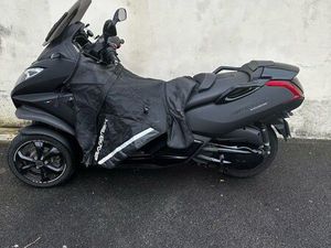 PEUGEOT MÉTROPOLIS 400