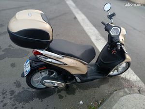 VENDS SCOOTER PIAGGIO LIBERTY 50 4T