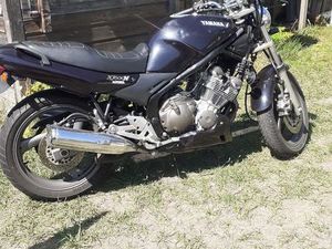MOTO YAMAHA 600 XJ DIVERSION