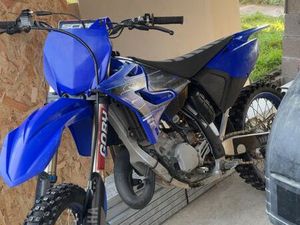 125 YZ