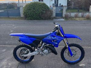 125 YZ