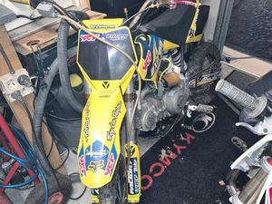 A VENDRE OU ÉCHANGE 150 YCF