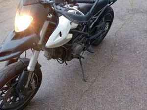 DUCATI HYPERMOTARD 796 A2