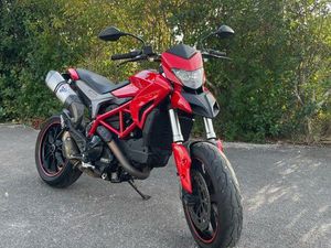 DUCATI HYPERMOTARD 821