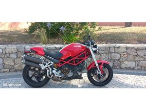 MOTO DUCATI 1000 S2R