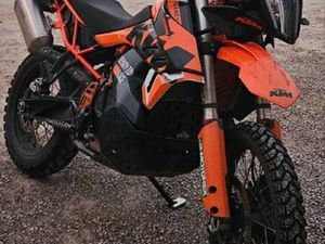 KTM 890 ADVENTURE R
