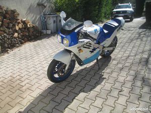 SUZUKI GSX R 400 RR DE 1987
