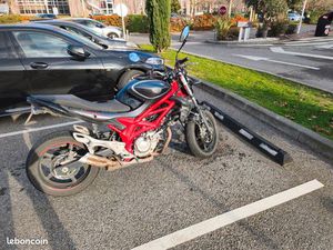 SUZUKI GLADIUS 650 CC 2013