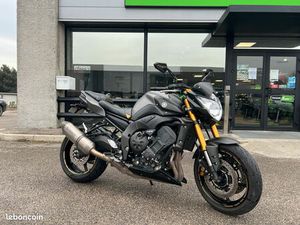 YAMAHA FZ8