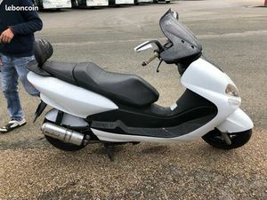 YAMAHA MAJESTY 125