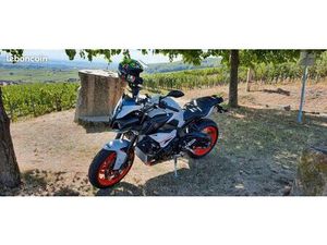YAMAHA MT10