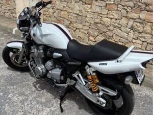 VEND YAMAHA XJR 1300 2008 INJECTION (30250 KMS)