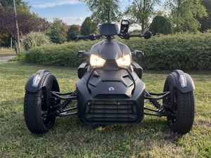 VENDS CAN-AM RYKER SPORT 900