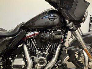HARLEY STREET GLIDE CVO 117CI