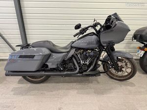 ROAD GLIDE ST