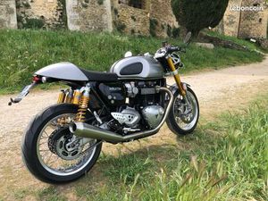 TRIUMPH THRUXTON 1200R