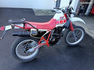 YAMAHA 350 XT