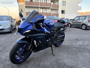 VEND MOTO YZF R7