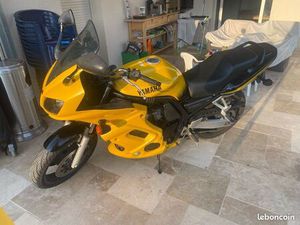 YAMAHA 600 FAZER – 2002 – 53 000 KM
