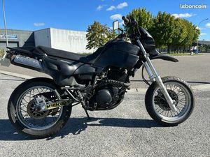 YAMAHA 600 XT SUPERMOTARD