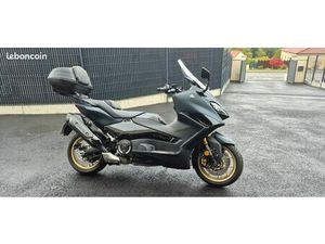 SCOOTER YAMAHA TMAX 530 TECH MAX
