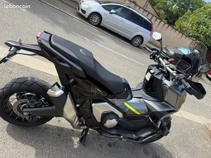 HONDA XADV