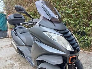 SCOOTER PEUGEOT METROPOLIS