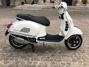 VESPA 300 GTS IE