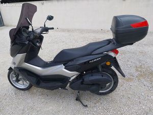 YAMAHA NMAX 125