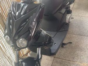 YAMAHA SLIDER (BIEN LIRE L’ANNONCE)