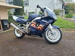 HONDA CBR 900