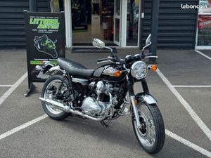 KAWASAKI W800