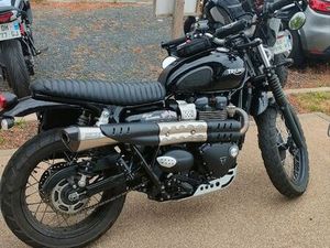 TRIUMPH STREET SCRAMBLER VENTE OU ÉCHANGE