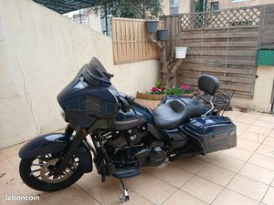 HARLEY DAVIDSON STREET GLIDE