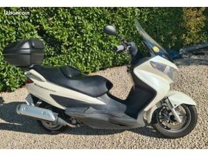 SCOOTER 125 BURGMAN SUZUKI