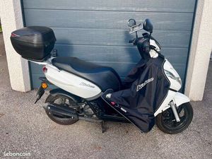 SCOOTER PEUGEOT KISBEE 50 CC