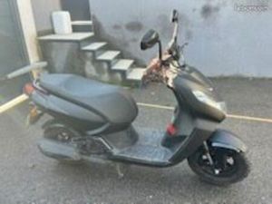 SCOOTER PEUGEOT STREETZONE NAKED 10 EURO 5