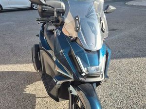 SCOOTER 125 COMME NEUF